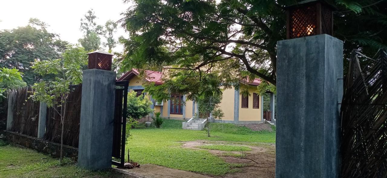 Villa De Lagoon View แทนกาลเล ภายนอก รูปภาพ
